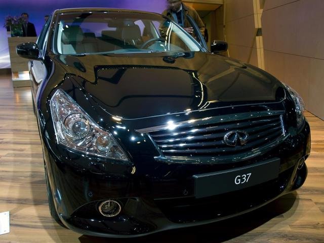 Infiniti G Limousine GT Premium 3.7l V6 AT 235 kW (320 PS), Autom. 7-Gang, Hecka