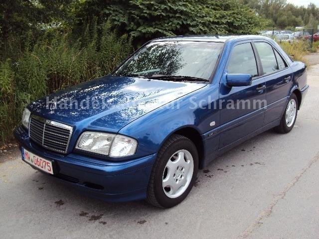 Mercedes-Benz 200 C200**Classic Selection**