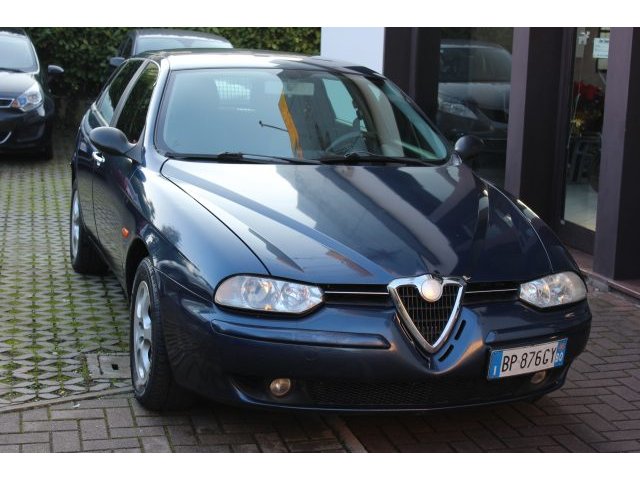 Alfa Romeo ALFA 156 156 1.9 JTD cat Sportwagon Distinctive