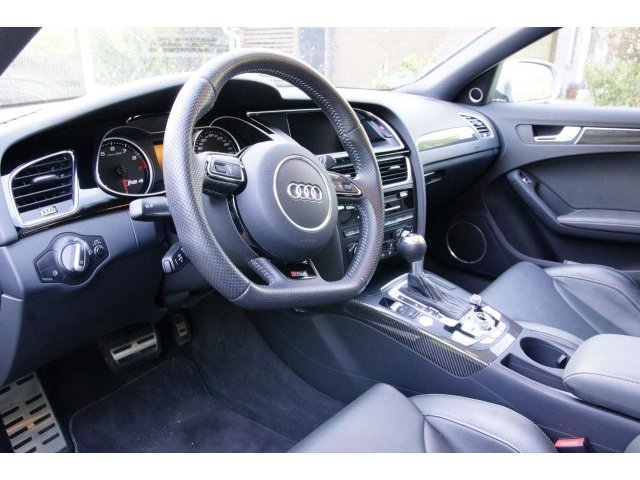 Audi RS4 Avant 4.2 V8 FSI quattro S tronic