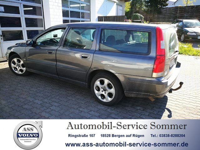 Volvo V70 V 70 Kombi 2.4 T 