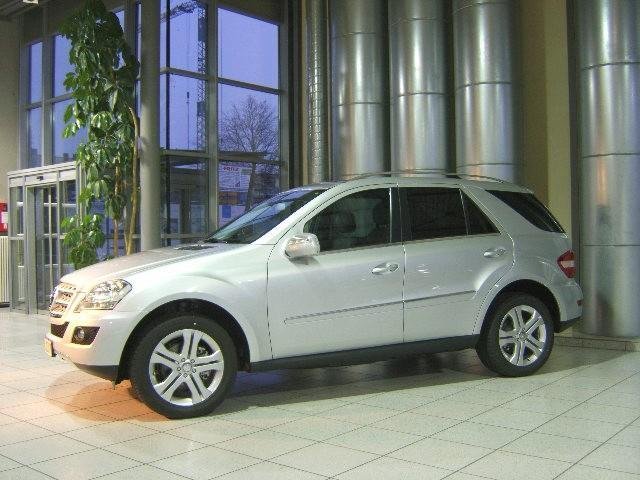 Mercedes ML 350 MercedesBenz ML 350 CDI 4Matic 7GTRONIC