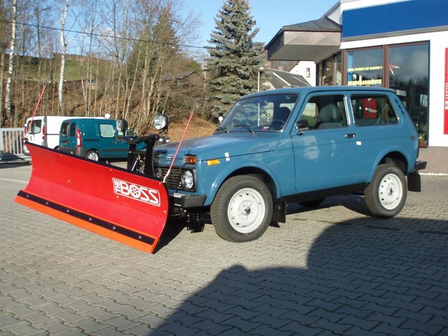 Lada Niva 4 x 4 Snow