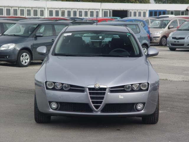 Alfa Romeo 159 SW Corporate 1,8 Klimaautomatik Tempomat AKTION 1,8 103KW/140PS E