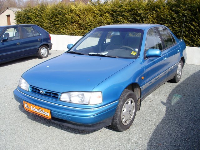 Hyundai Lantra 1.5i GLS