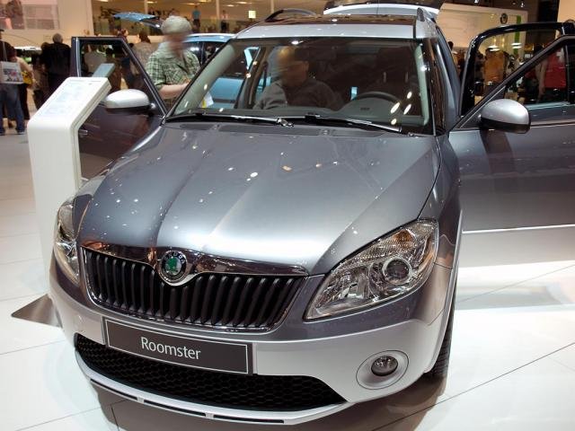 Skoda Roomster Style Plus Edition 1.2l TSI DSG 77kW, 77 kW (105 PS), DSG, Fronta