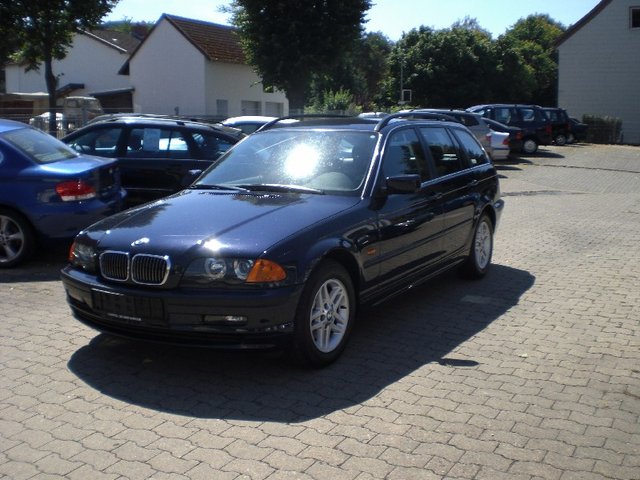 BMW 320 i Xenon Leder PDC