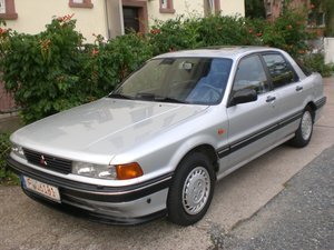 Mitsubishi Galant 2000 GLS i TV AU NEU