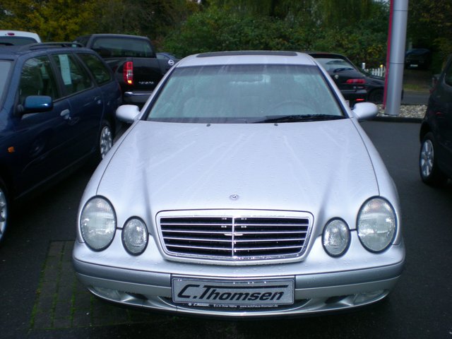 Mercedes-Benz CLK 200 Sport / TV AU neu / Garantie