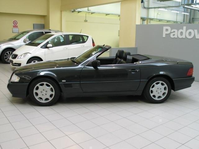 Mercedes-Benz SL 320 