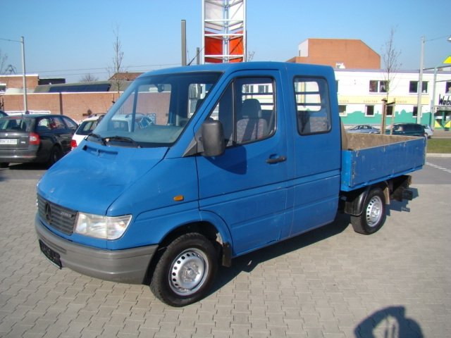 Mercedes-Benz SPRINTER 208 D DO-KA ABS 5 SITZER SERVO