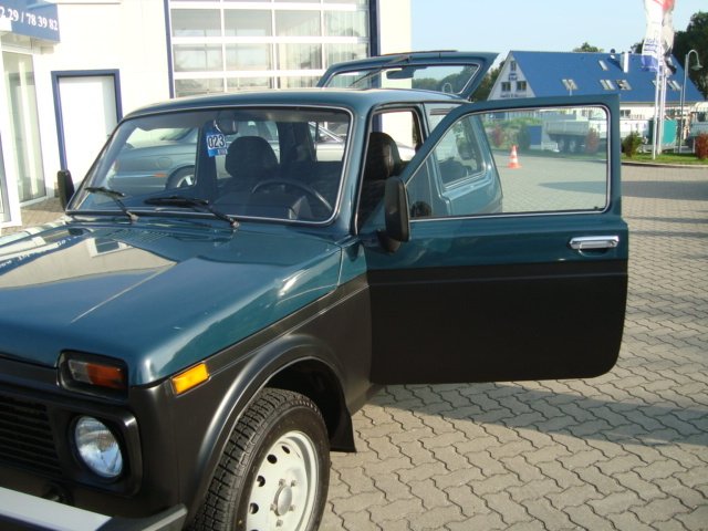 Lada Niva 1.7i 