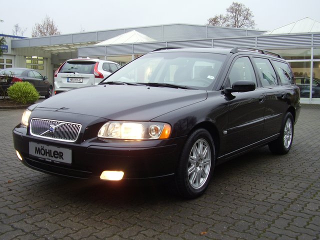 Volvo V70 D5 Momentum Sitzheizung, Tempomat