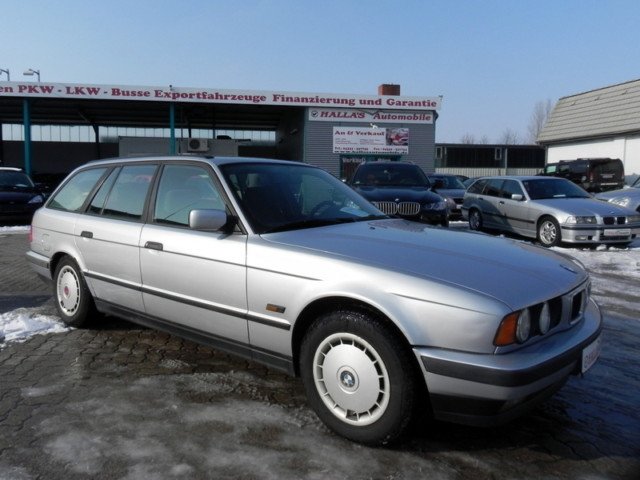 BMW 525tds touring * 5-Gang* ABS* Servo* Tempomat*