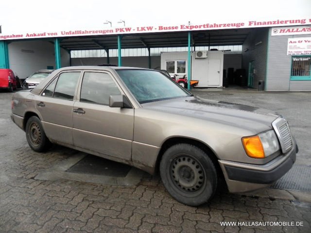 Mercedes-Benz 200 E * AHK* el. FH* 5-Sitzer* Servo* ZV*