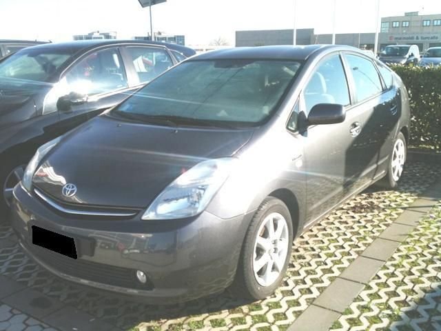 Toyota Prius 1.5 Hybrida