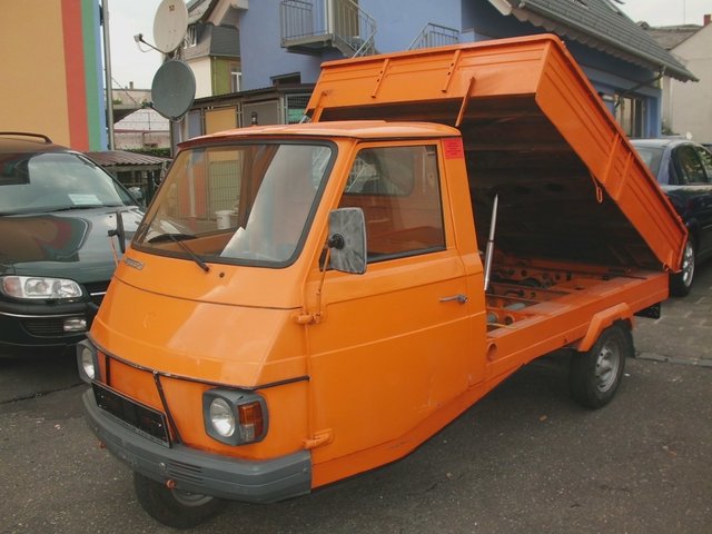 Piaggio VESPA CAR KIPPER APE TM 2-HAND