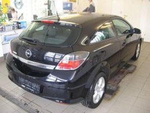 Opel Astra Caravan 2.0 Turbo - ECOTEC Cosmo (6-Gg.)