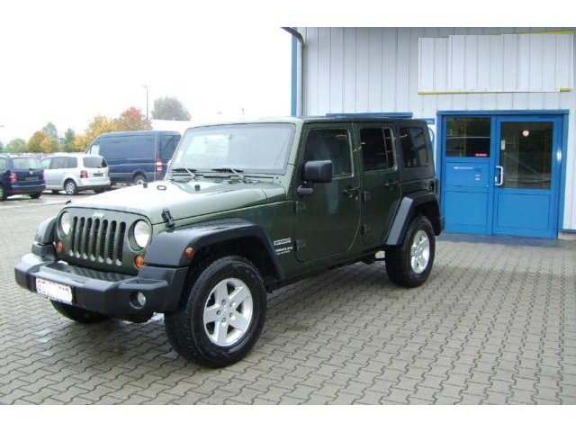 Jeep Wrangler Unlimited 2.8 CRD DPF Automatik Sahara