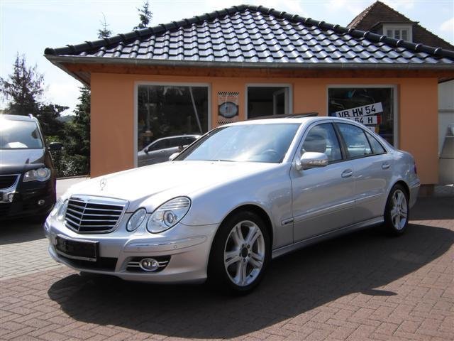 Mercedes-Benz E 300 BLUETEC 7G-TRONIC Avantgarde DPF