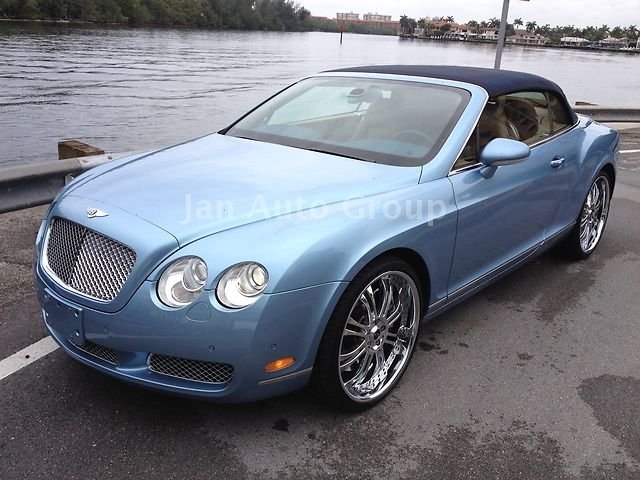 Bentley Continental GTC