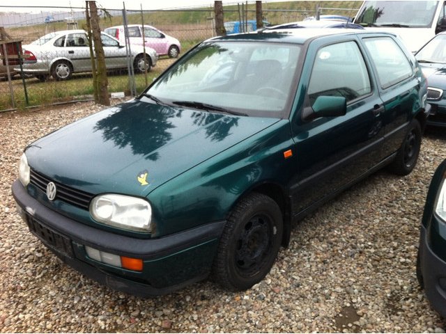 VW Golf 1.6,Euro2,E-schiebedach,2xAirbag,