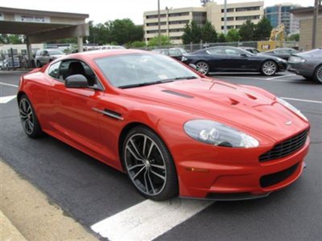 Aston Martin DBS Touchtronic - Carbon Edition