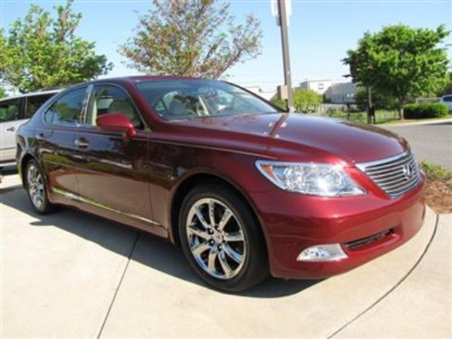 Lexus LS 460 Navigation Package