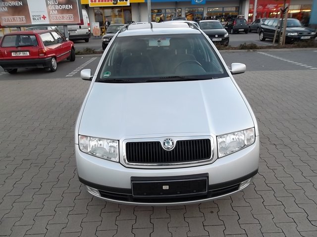 Skoda Fabia ELEGANCE EURO 4 KLIMA EL- FENSTER ALUFELGEN