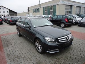 Mercedes-Benz C 220 T CDI DPF BlueEFFICIENCY Avantgarde