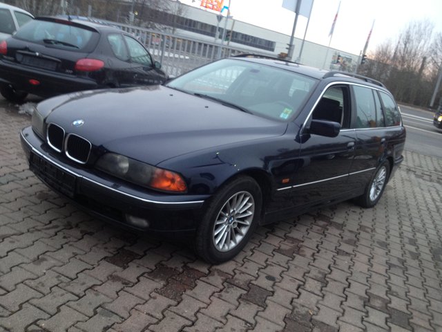 BMW 523 BMW 523i Automatik mit Navigation