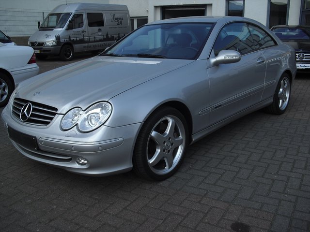 Mercedes-Benz CLK 500 Avantgarde AMG Felgen KeylessGo