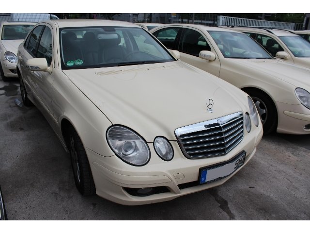 Mercedes-Benz E 200  CDI (211.007)