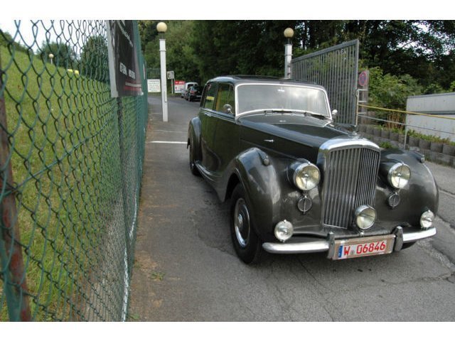 Bentley MK 6 Mulliner