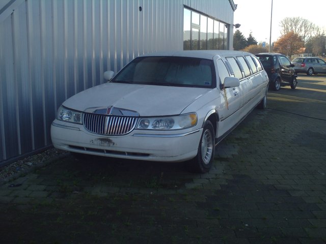 Lincoln Town Car *AMERIKANISCHES FAHRZEUG*