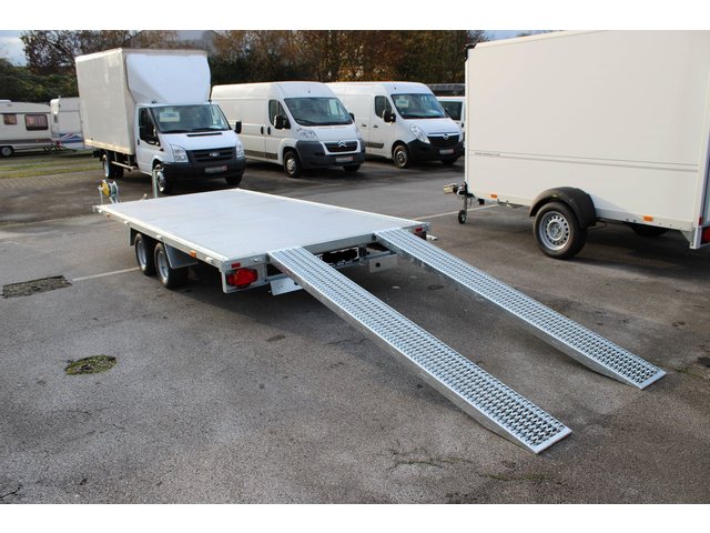 Humbaur Universal 3000 Aluboden Fahrzeugtransporter