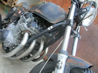 SUZUKI GS – Fahrzeugbild 5