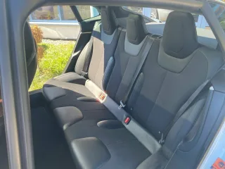 TESLA Model – Fahrzeugbild 8