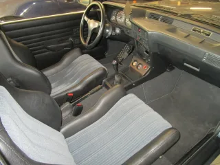 BMW 323 – Fahrzeugbild 9
