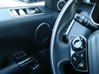 LAND ROVER Range – Fahrzeugbild 9