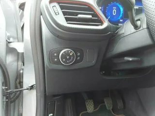 FORD PUMA – Fahrzeugbild 13