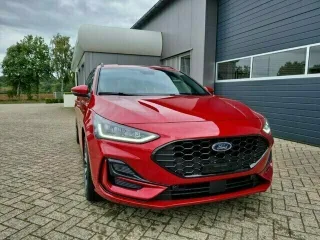 FORD Focus – Fahrzeugbild 9