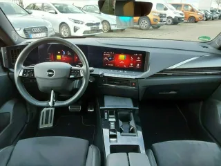 OPEL Astra – Fahrzeugbild 11