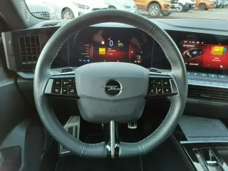 OPEL Astra – Fahrzeugbild 12