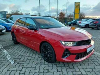 OPEL Astra – Fahrzeugbild 3