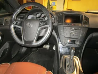 OPEL Insignia – Fahrzeugbild 12