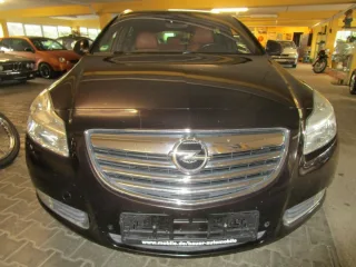 OPEL Insignia – Fahrzeugbild 3