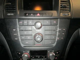 OPEL Insignia – Fahrzeugbild 7