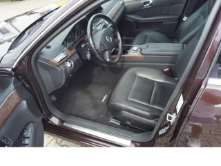 MERCEDES-BENZ E 300 – Fahrzeugbild 5