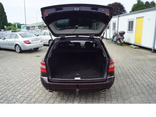 MERCEDES-BENZ E 300 – Fahrzeugbild 8